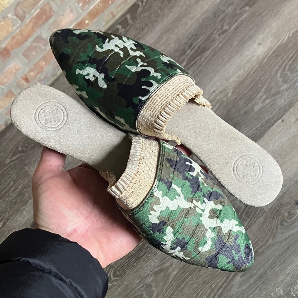 Charleston Shoe Company Blakely Camouflage Mules - Picture 16 of 17